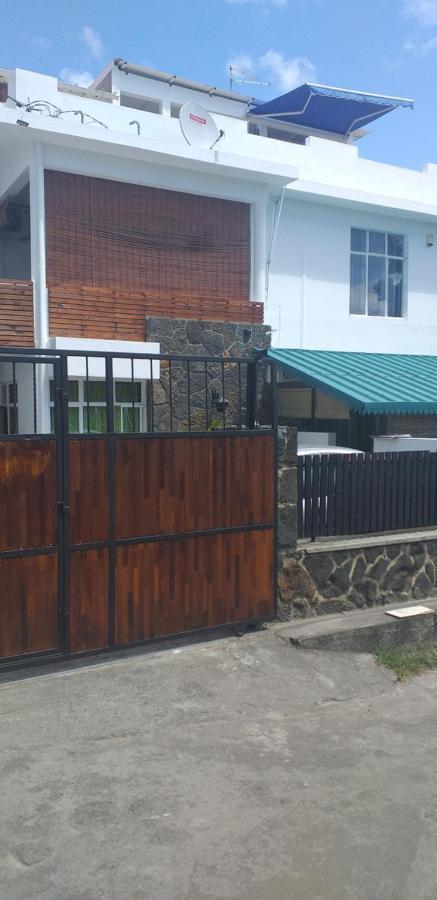 Corinne Villa A 300M From The Beach Grand Baie Exterior photo